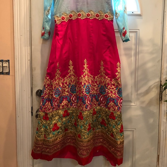 Indian dress gown - Picture 7 of 8